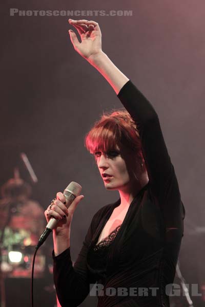 FLORENCE AND THE MACHINE - 2009-11-07 - PARIS - La Cigale - 